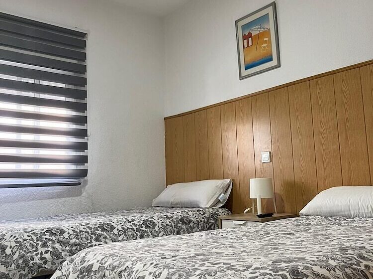 Hostal Avenida 57