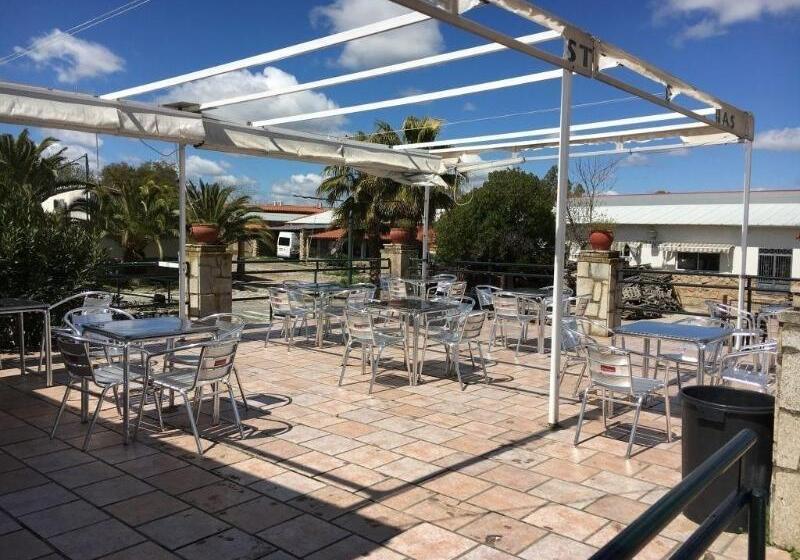 Hostal Las Encinas