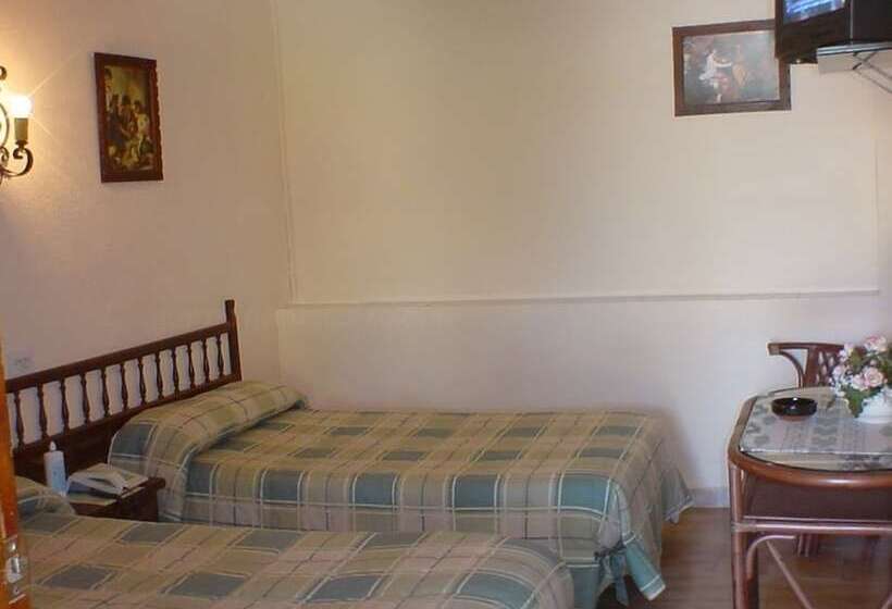 Hostal Las Encinas