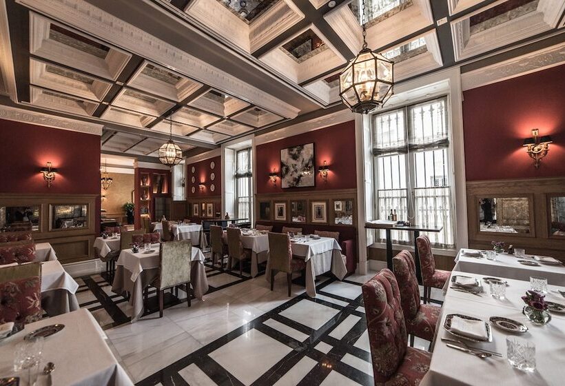 Отель Casa Palacio Maria Luisa