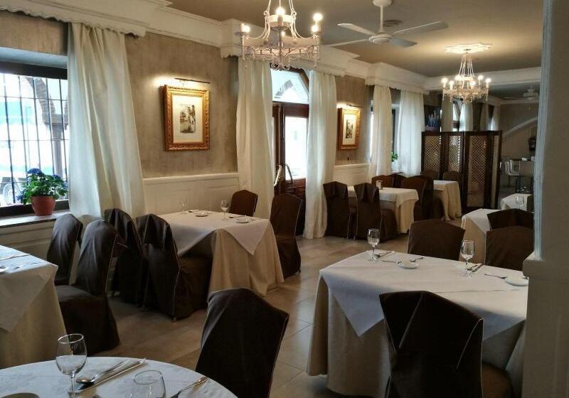 پانسیون Restaurante Montserrat