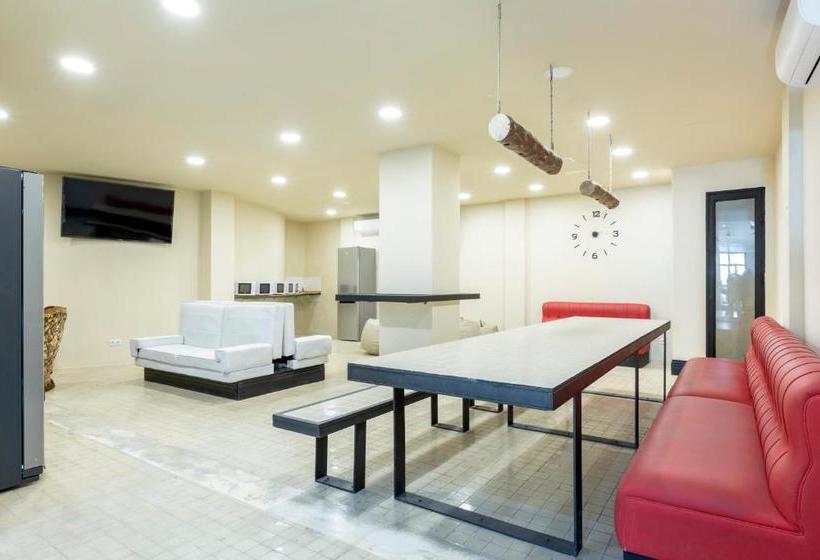 A&b Hostel Príncipe Pío