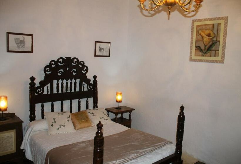 فندق صغير Casona De Treviño