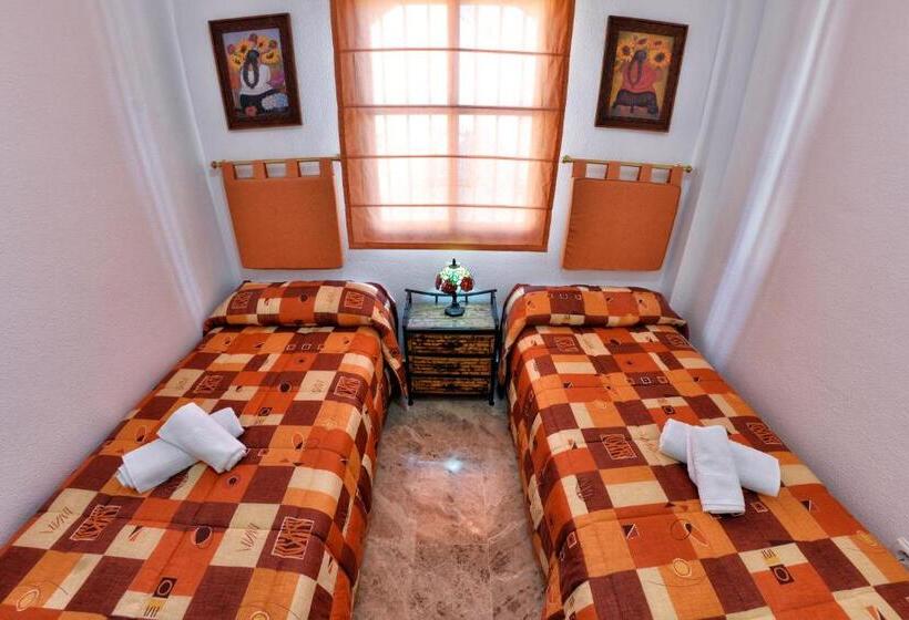 Wonderstays Chalet El Naranjo