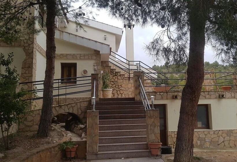 مسافرخانه La Alberquilla