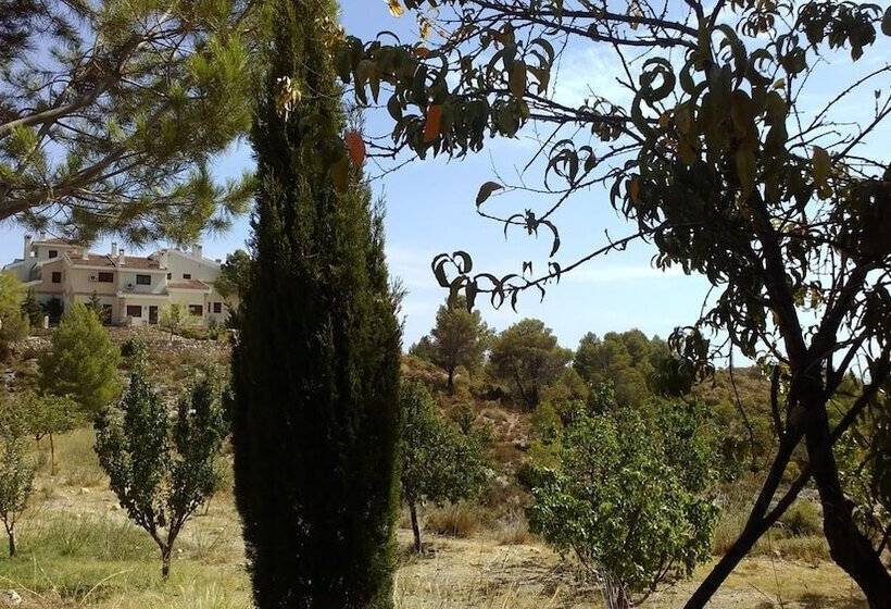 مسافرخانه La Alberquilla