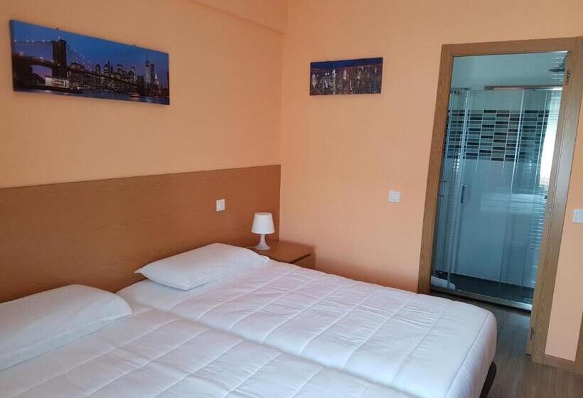 Hostal La Pared