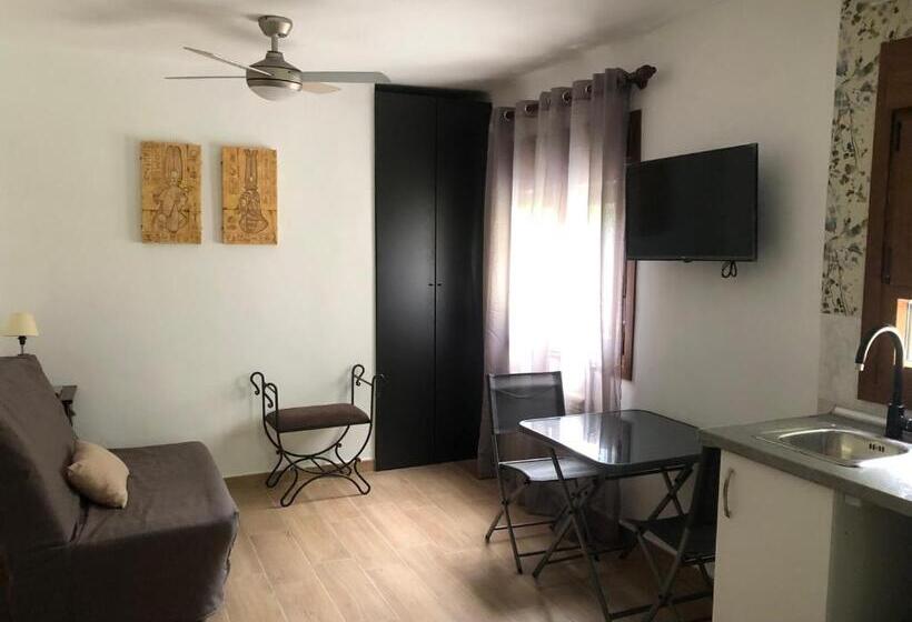 Hostal Restaurante Fogón De Gredos