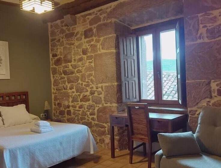 Hostal Rural Ioar