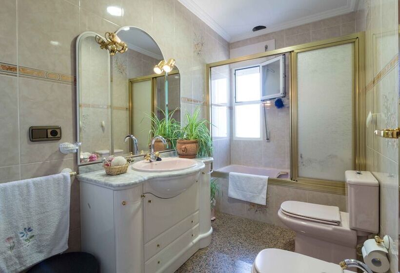 بنسيون Casa Rural Casa Valdecaballeros