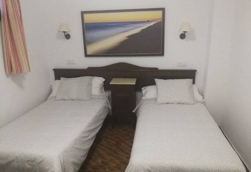بنسيون Hostal Frasquita