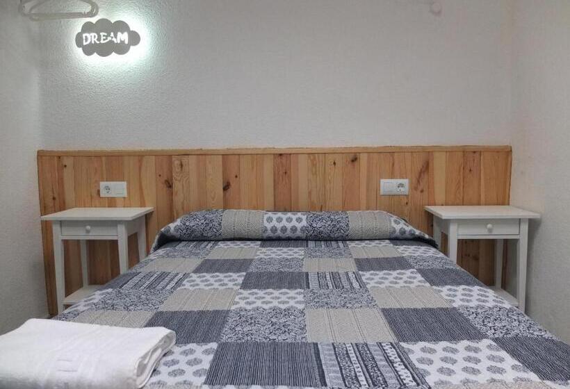 پانسیون Los Angeles Plaza