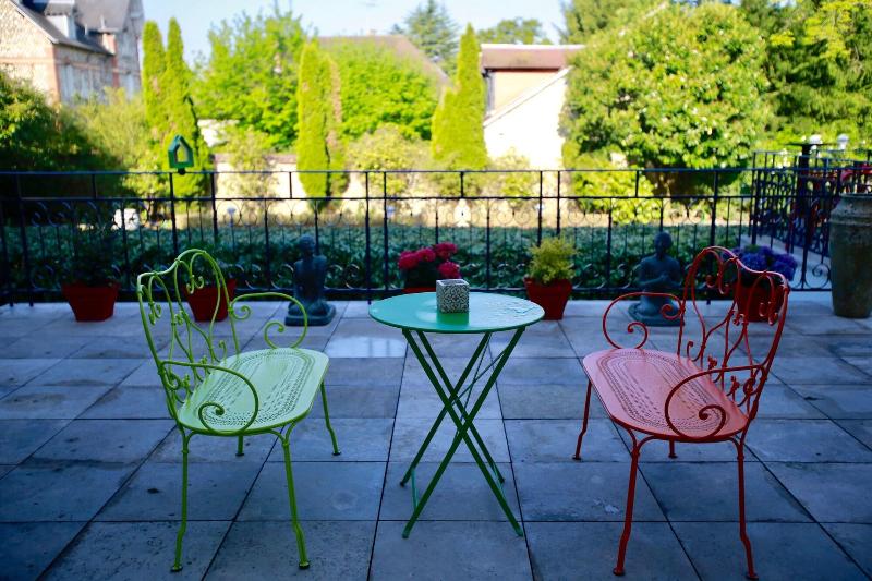 تختخواب و صبحانه Villa Talisman