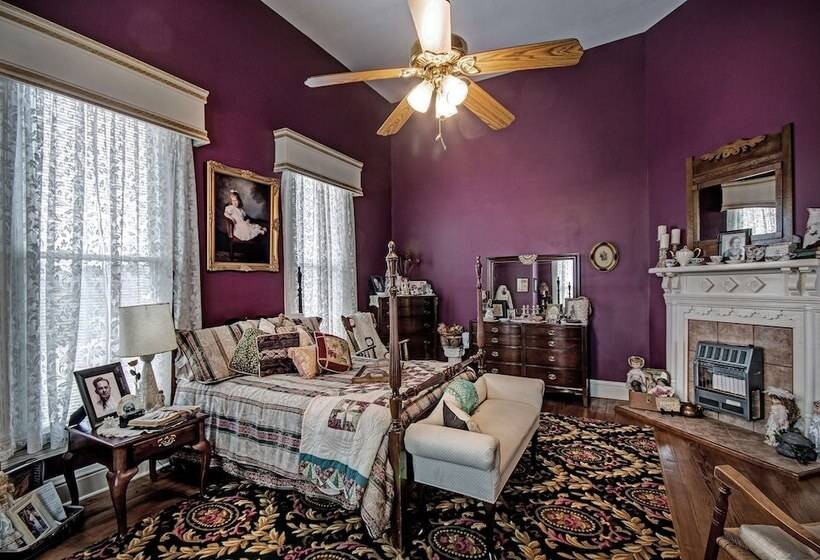 Clyde And Marie S Bed & Breakfast