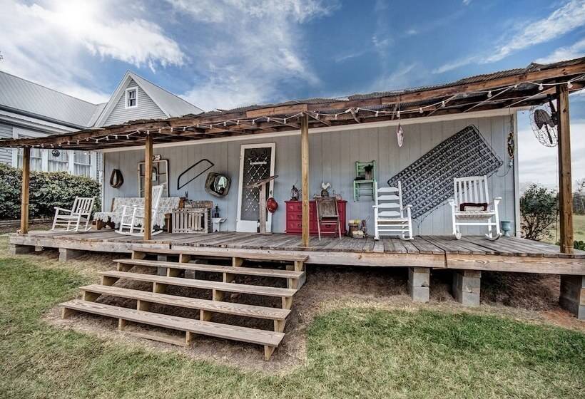Clyde And Marie S Bed & Breakfast