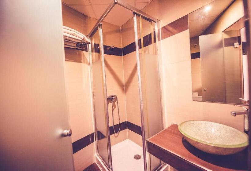Hostal Sol Los Angeles