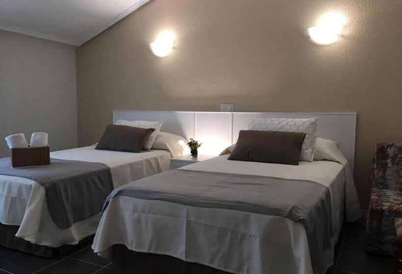 Пансион Hostal El Paso