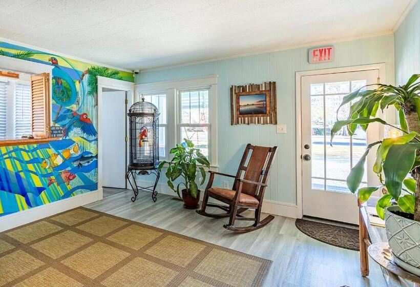 여관 Island Motel Obx