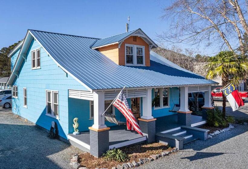 여관 Island Motel Obx