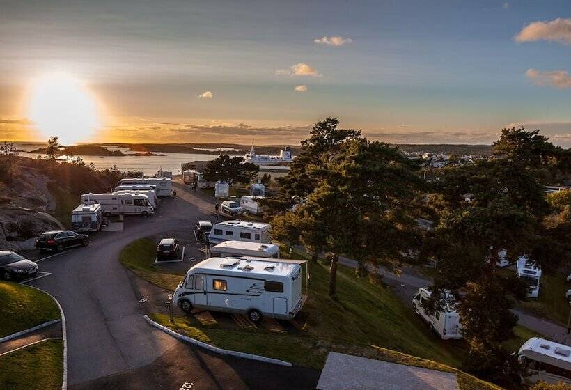 هتل First Camp Citystromstad