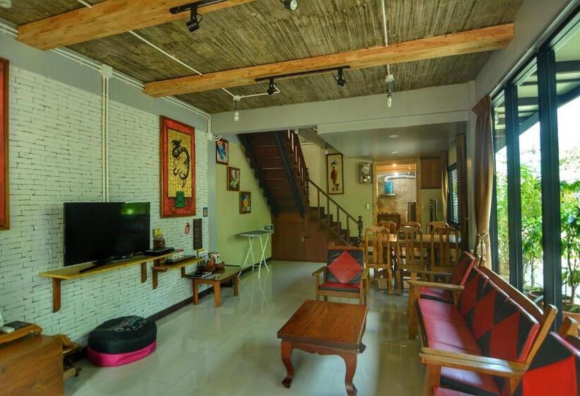 The Corner S Unique House