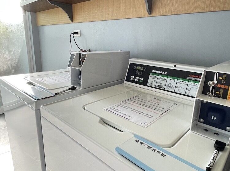 Wei Feng Exquisite Motel Pintung Branch