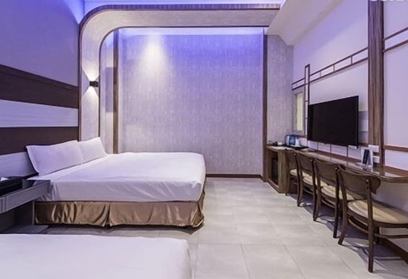 Wei Feng Exquisite Motel Pintung Branch