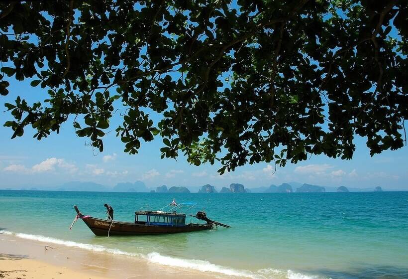 هتل 9 Hornbills Tented Camp