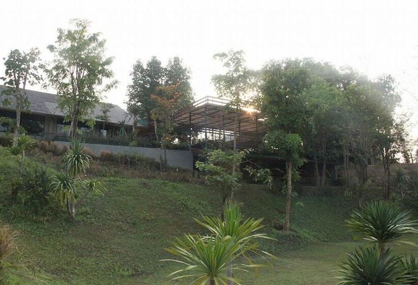 فندق Baan Alisa Bed And Breakfast