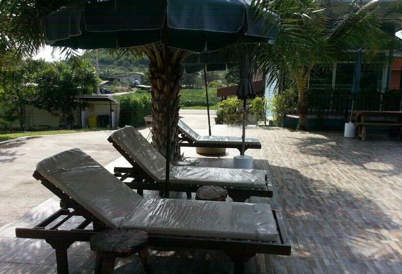 בית מלון כפרי Mountain View Resort