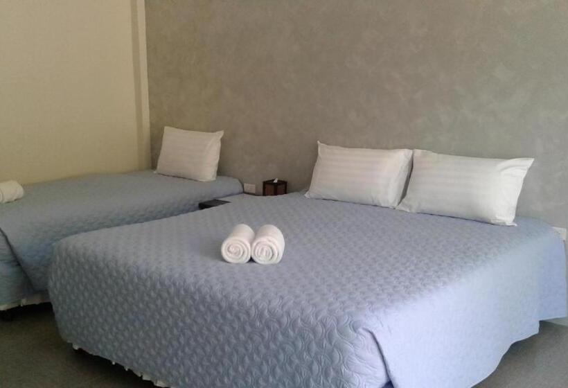 בית מלון כפרי Mountain View Resort