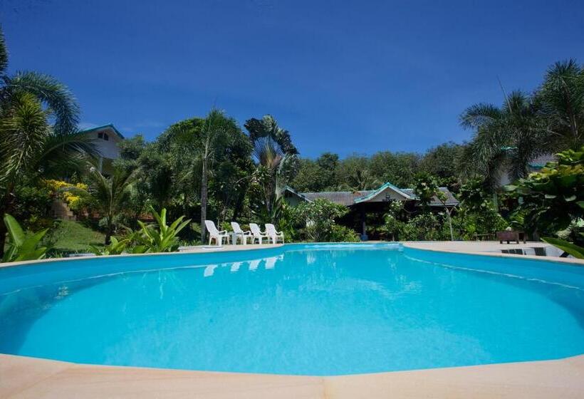 هتل Sea View Resort