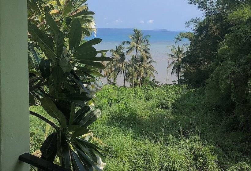 هتل Sea View Resort