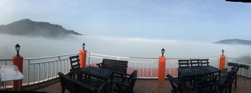 هتل Seemok Resort