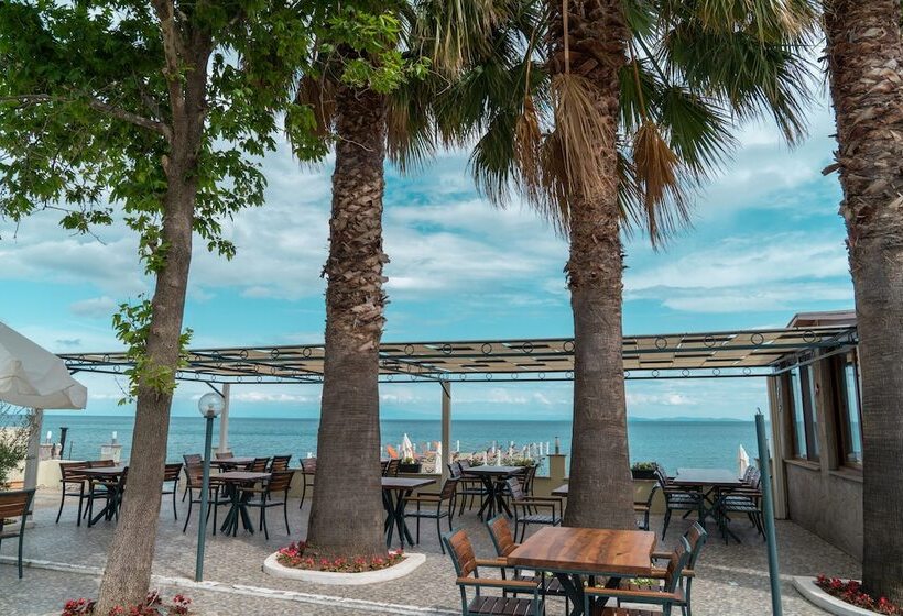 هتل Assos Kayalar Blue Beach