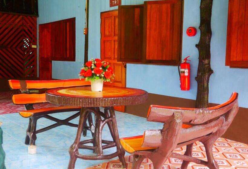 هتل Mata Guesthouse