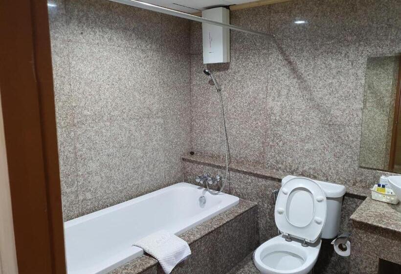 هتل Pearl Resort And