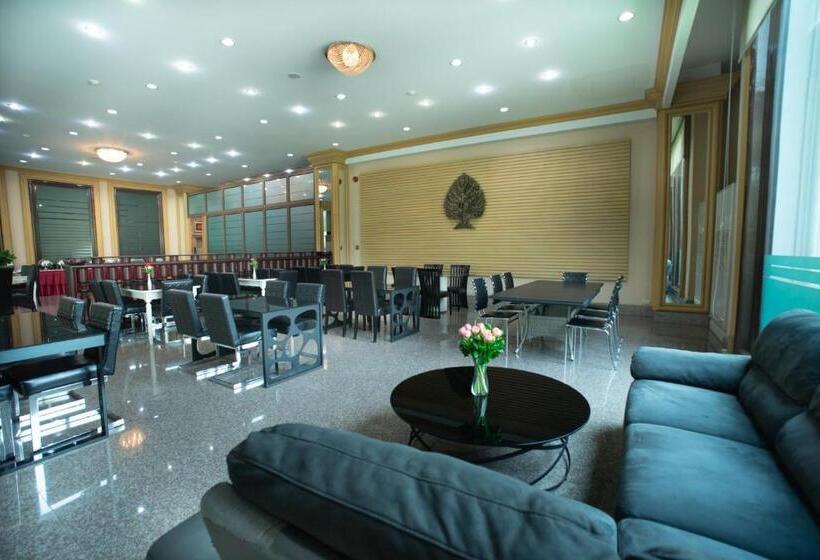 هتل Pearl Resort And