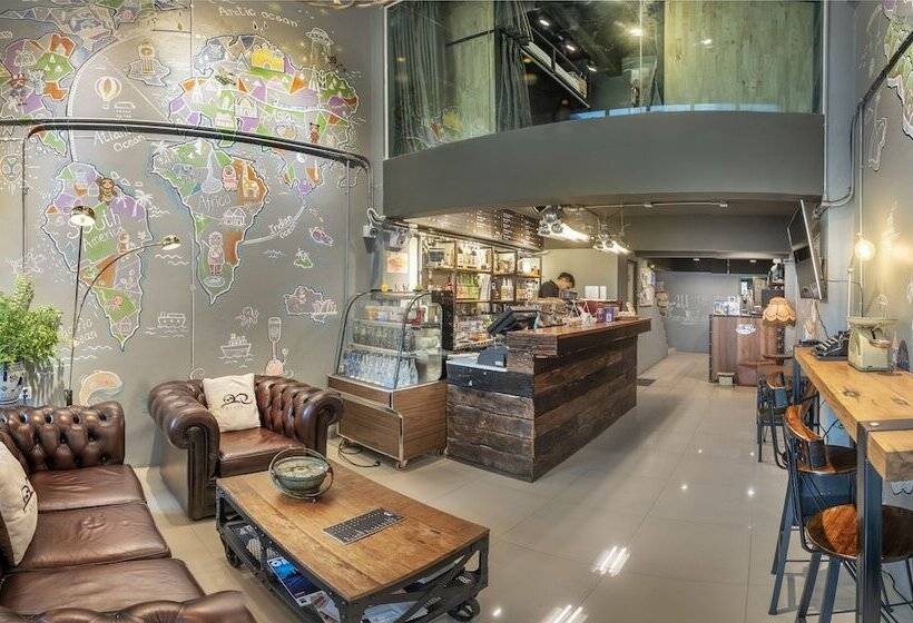 Sloth Hostel Don Mueang