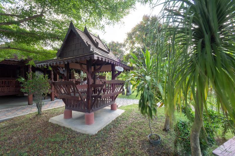 هتل Ban Suan Mee Sakul Resort