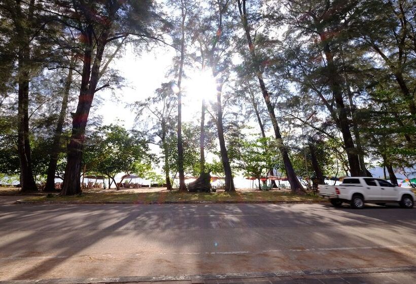 هتل Ladawan Resort