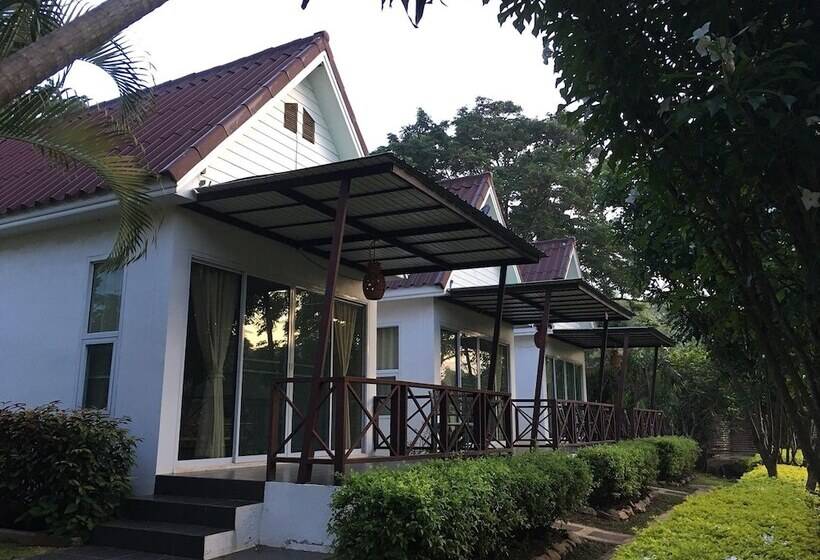 هتل The Relax Khaoyai Resort
