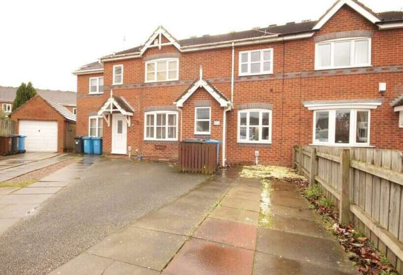 פנסיון Fantastic 2 Bed House In Hull. Garden, Sky Tv