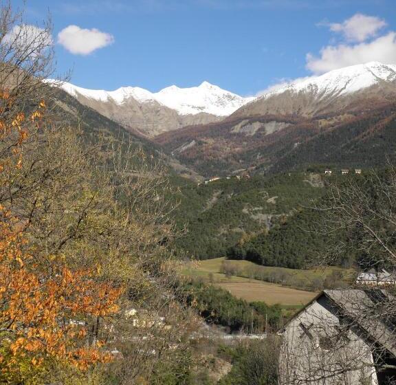 פנסיון Gîte Auberge Les Terres Blanches De Méolans