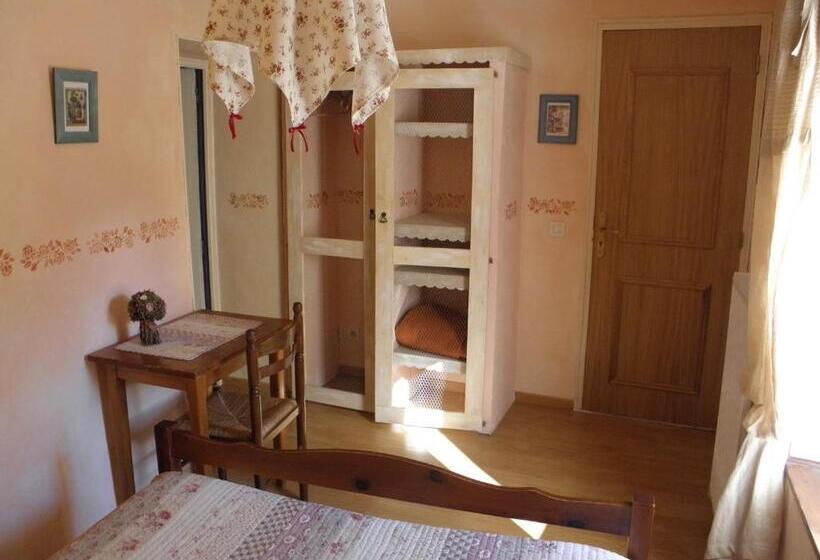 פנסיון Gîte Auberge Les Terres Blanches De Méolans