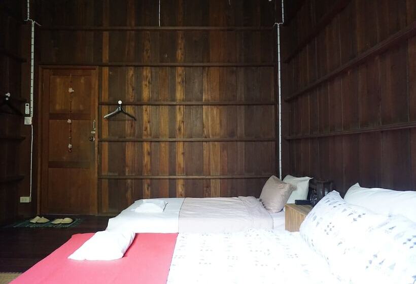 پانسیون Kaampuju Cafe And Rooms