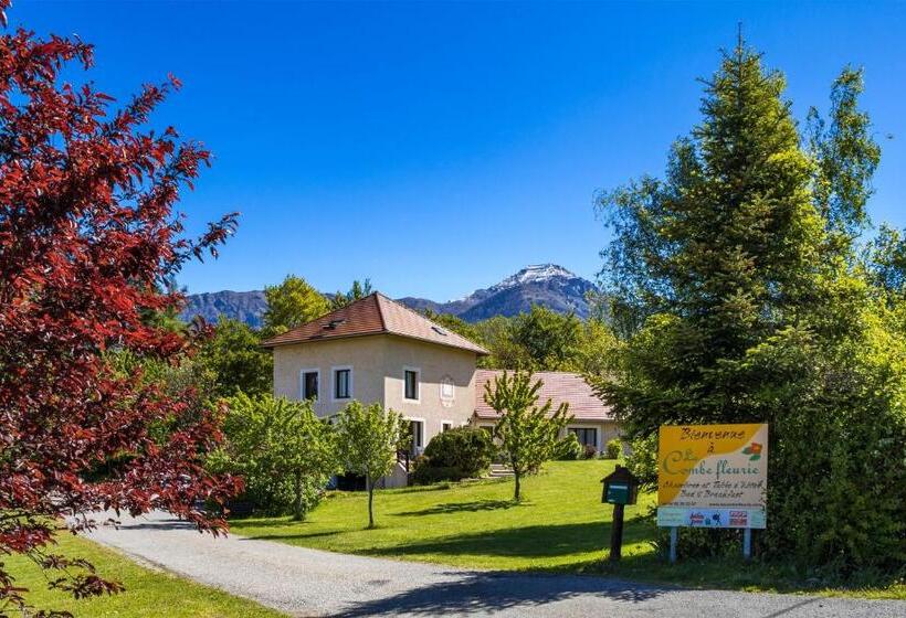 ペンション La Combe Fleurie Appartements & Chambres