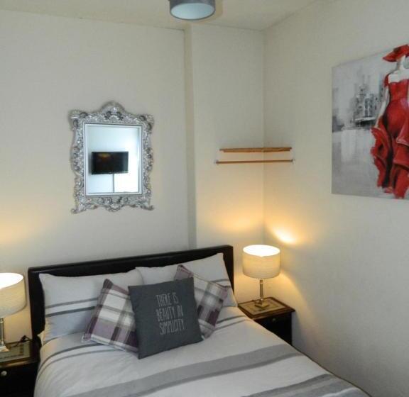פנסיון Stoneway Guest House