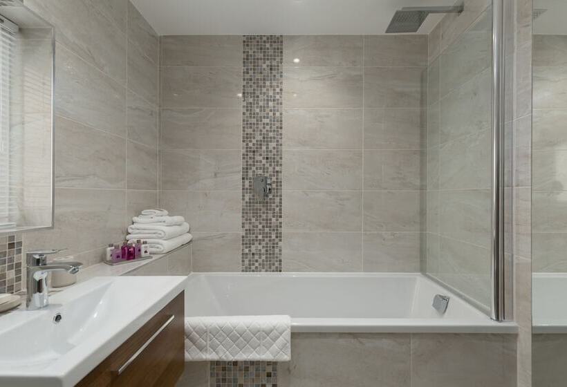 The Queens View Luxury B&b