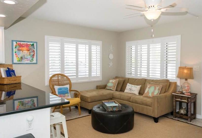 Am Beach Place Unit 3